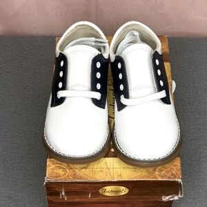 Navy blue and white 6.5c dress shoes